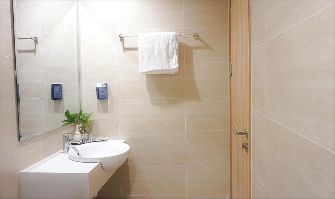 Ecobay Halong -Mountain View And Near Marina Beach Ha Long Exterior foto